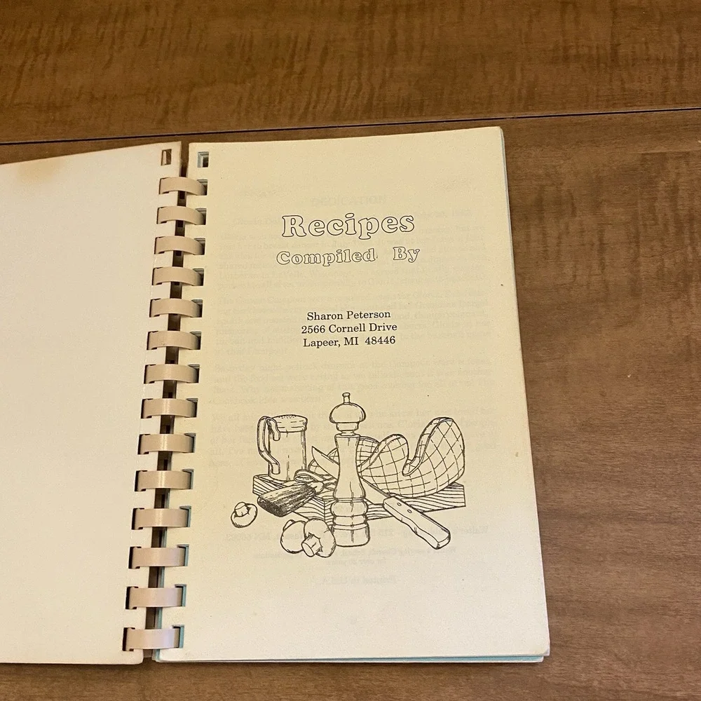 VTG Dargel Family Favorites Cookbook Sharon Peterson Lapeer Michigan Comb Bound